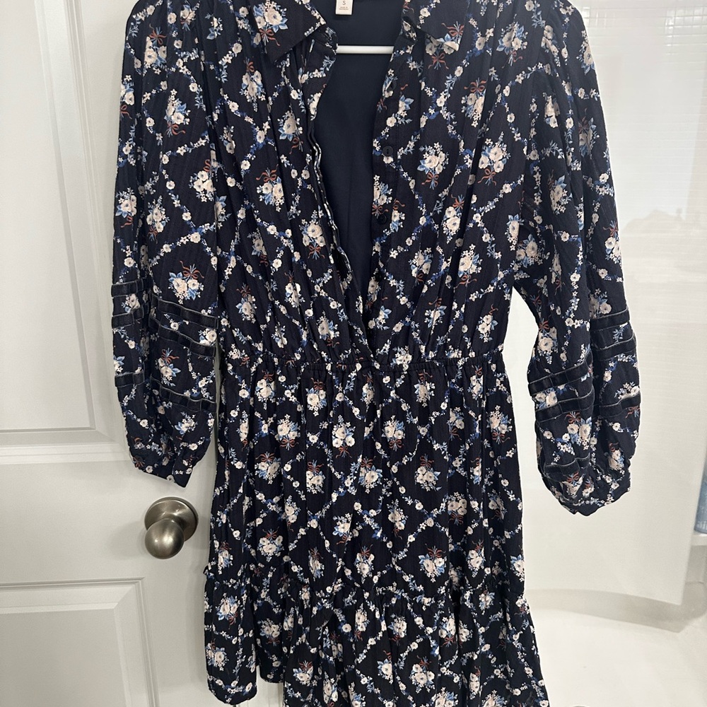 LC Lauren Conrad Navy Floral Long Sleeve Dress